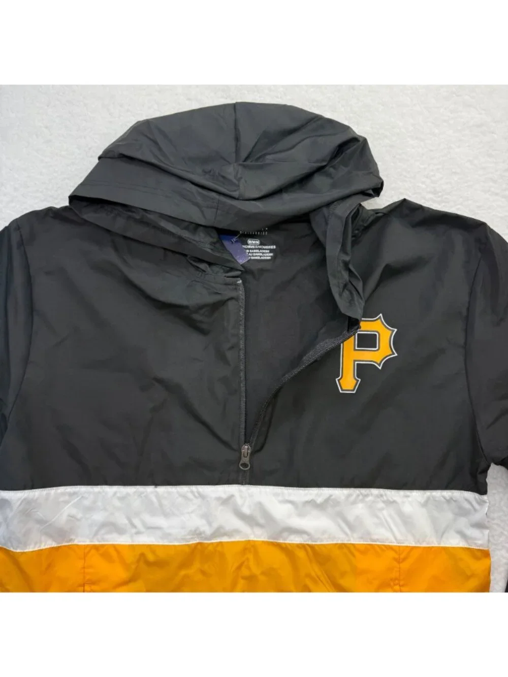 Pittsburgh Pirates Official MLB ½ Zip Windbreaker Hood‎ Pockets NEW Mens M